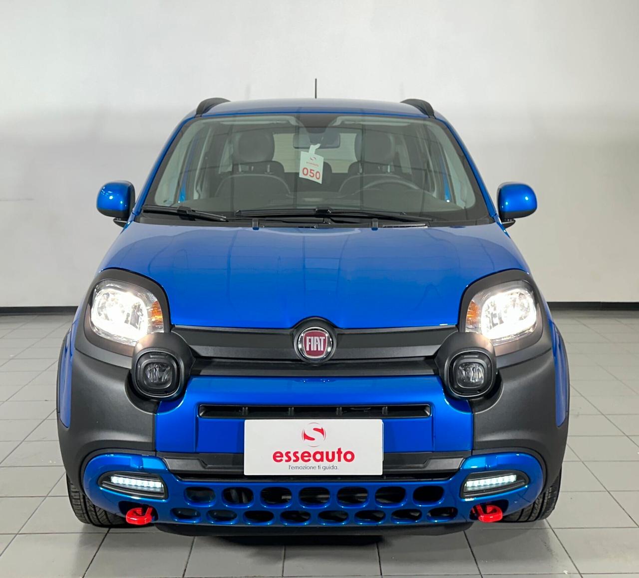 Fiat Panda 1.0 FireFly S&S Hybrid City Cross - BLACK DECEMBER Promo