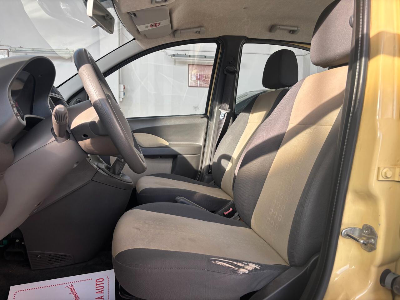 Fiat Panda 1.2 Emotion 60cv