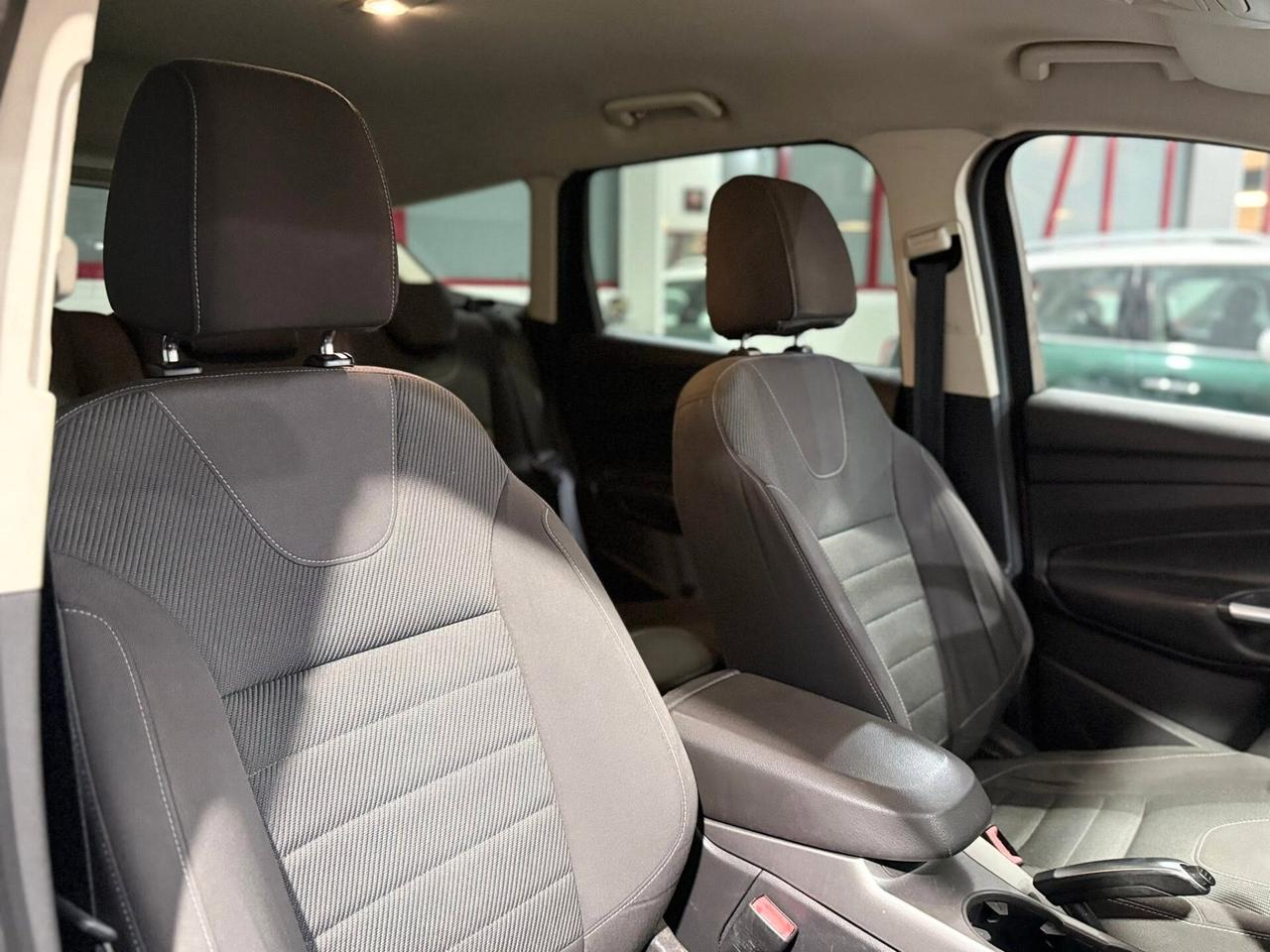 Ford Kuga 2.0 Tdci 140cv4WD Titanium 2013