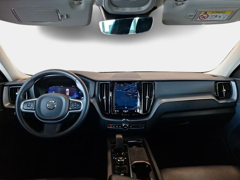 VOLVO XC60 B4 D AWD AUTOMATICO MOMENTUM SUV