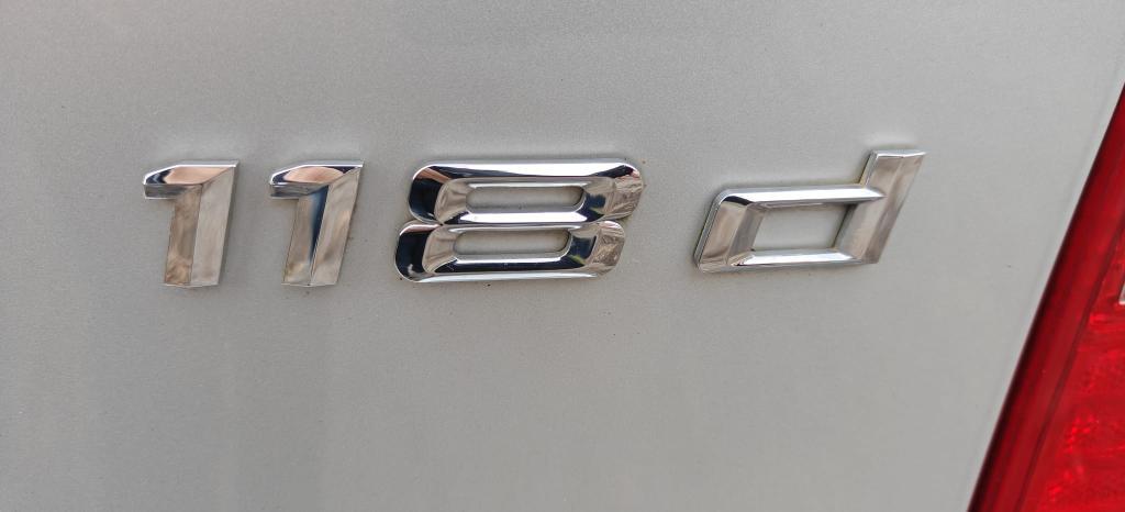 BMW Serie 1 5 Porte 118d 5p 2.0 143cv dpf Ottimo Stato