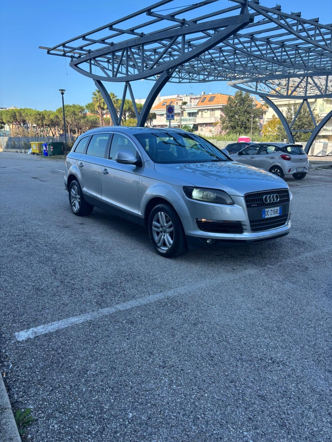 Audi Q7 3.0V6 QUATTRO TIPTRONIC