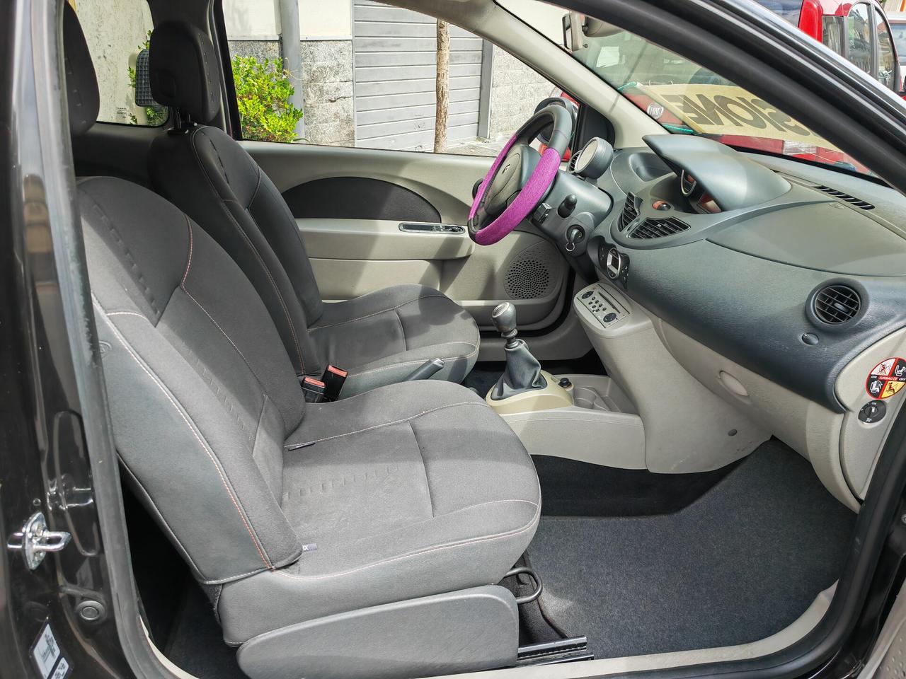 RENAULT TWINGO 1.2 BENZINA CV76 KW56