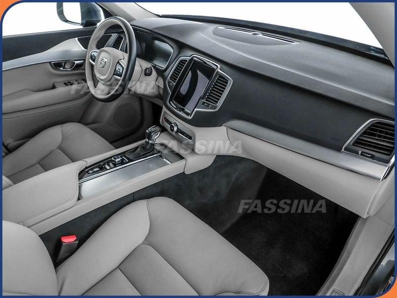 Volvo XC90 D5 AWD Geartronic 7 posti Momentum