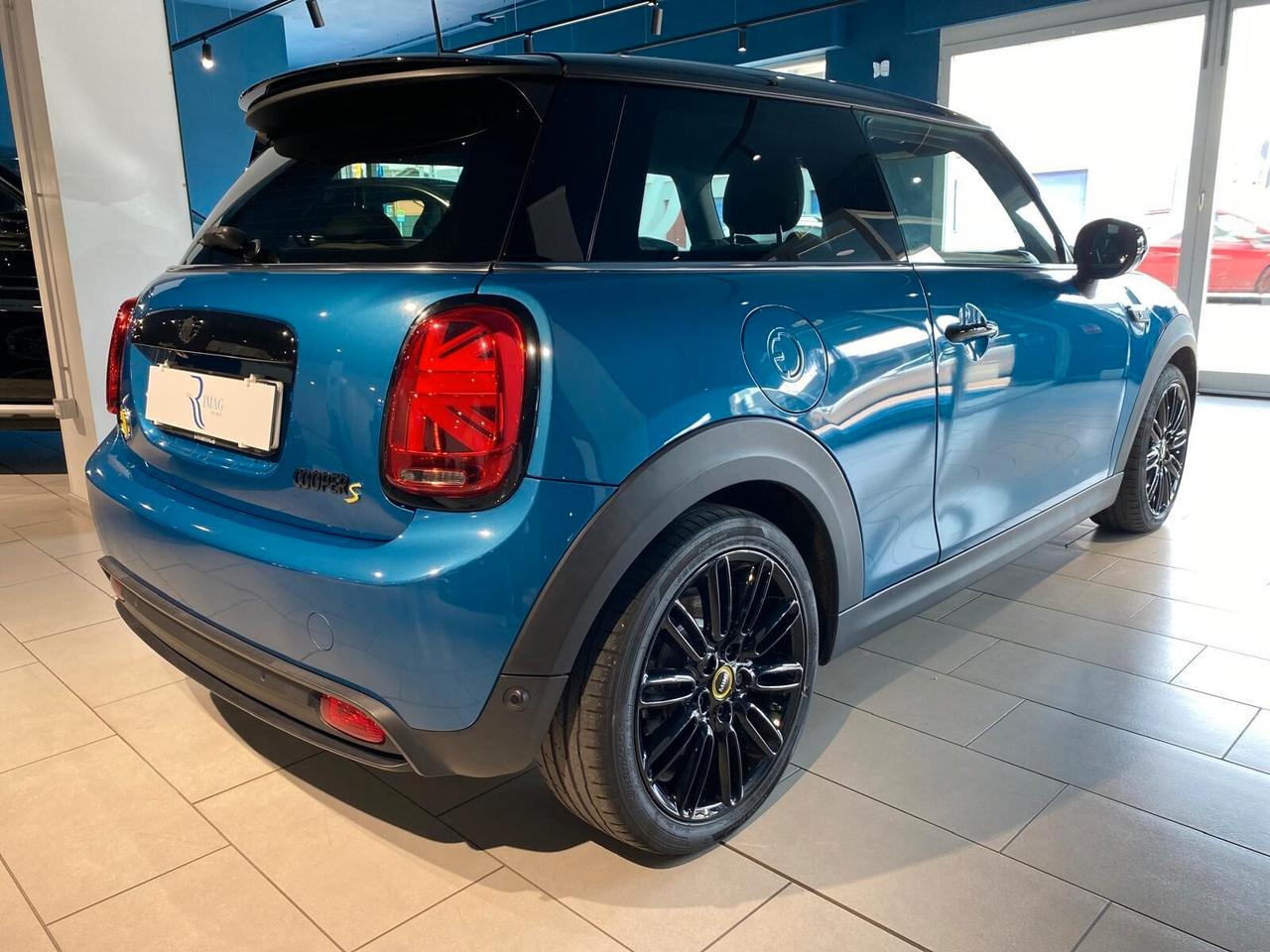 Mini Full Electric Cooper SE Yours
