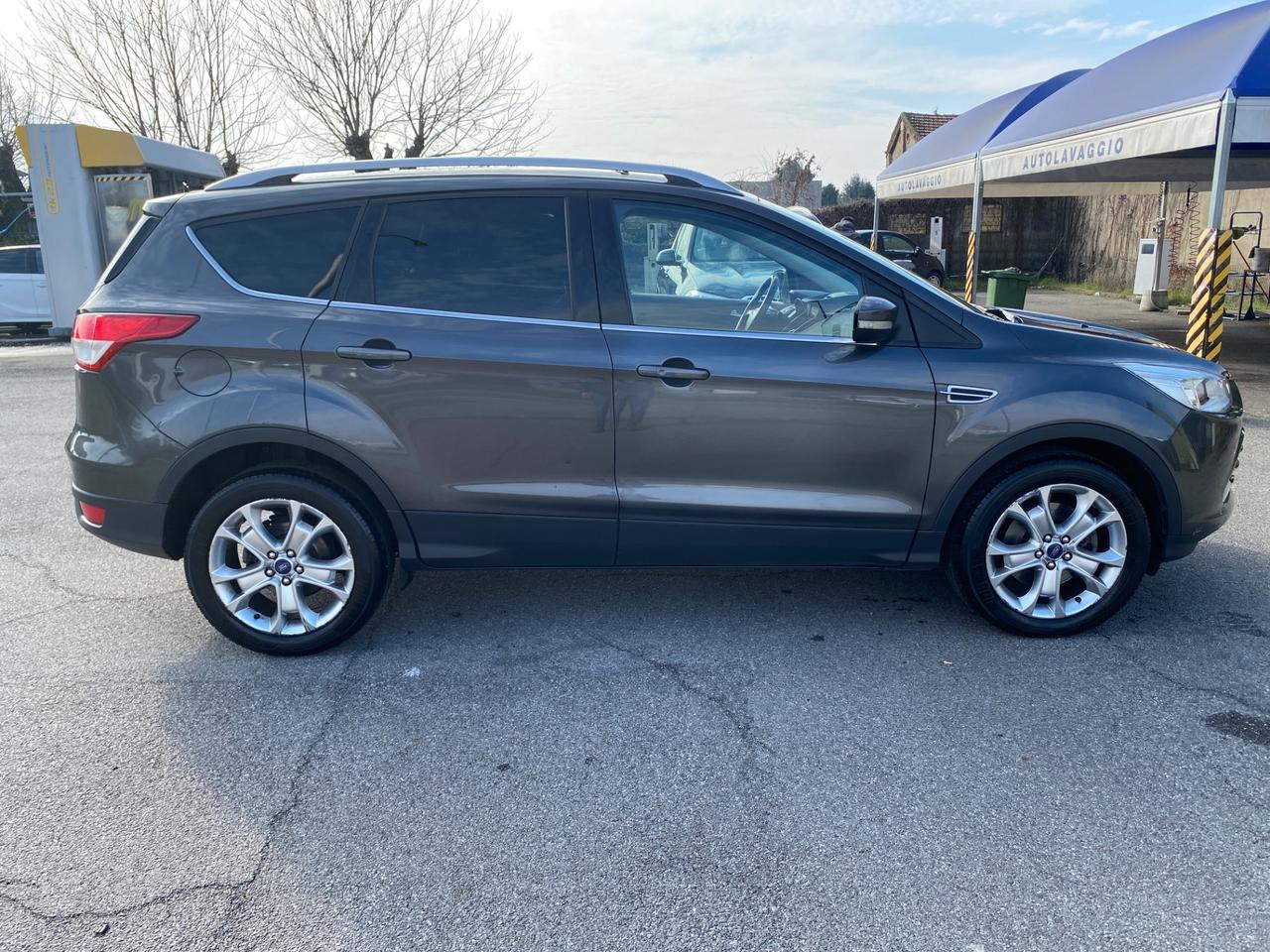 Ford Kuga 2.0 TDCI 120 CV S&S 2WD Titanium