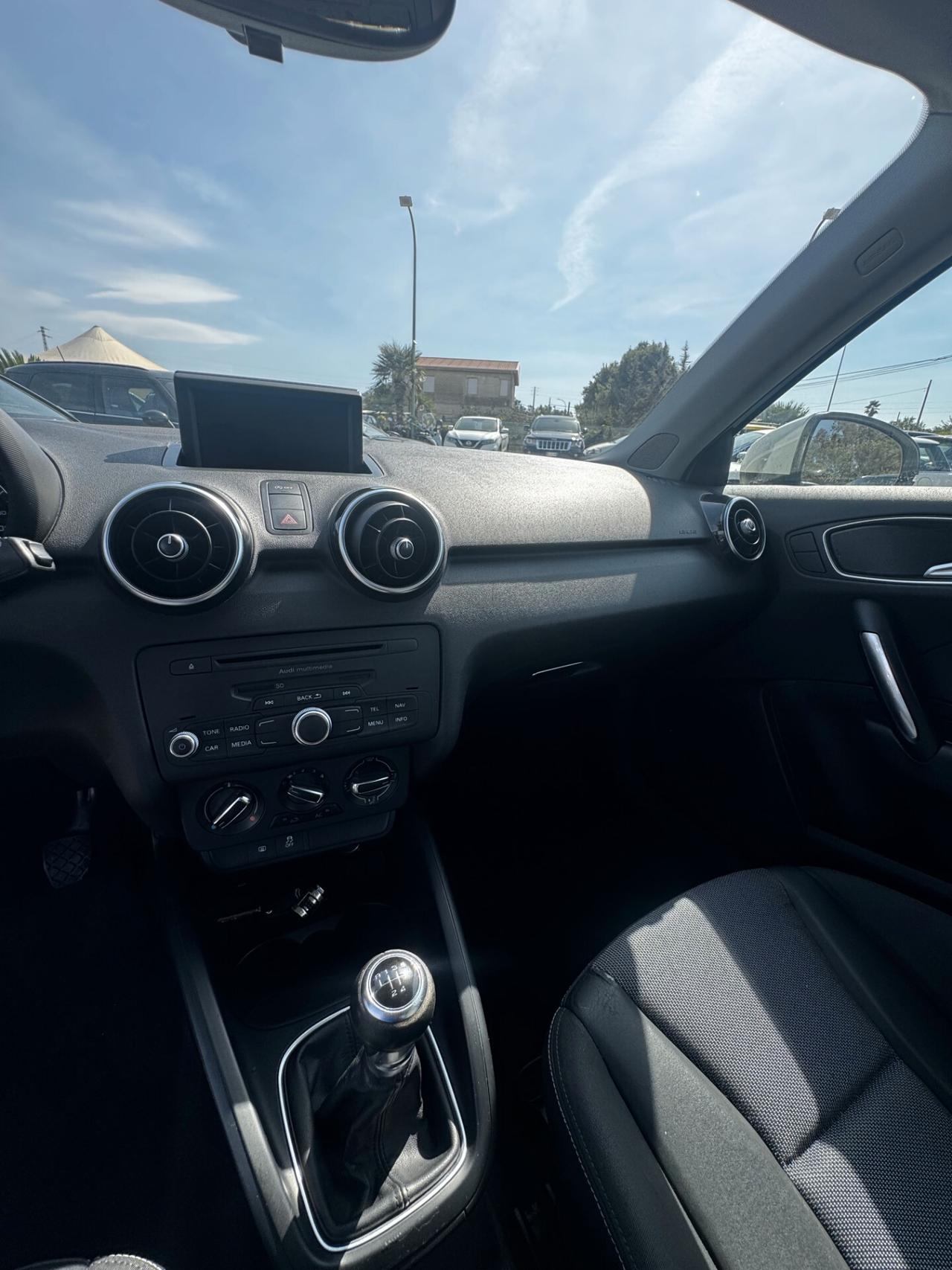 Audi A1 1.6 TDI 105 CV Attraction