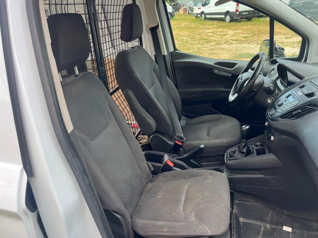 Ford Transit Courier 1.5 TDCi 75CV Van Entry