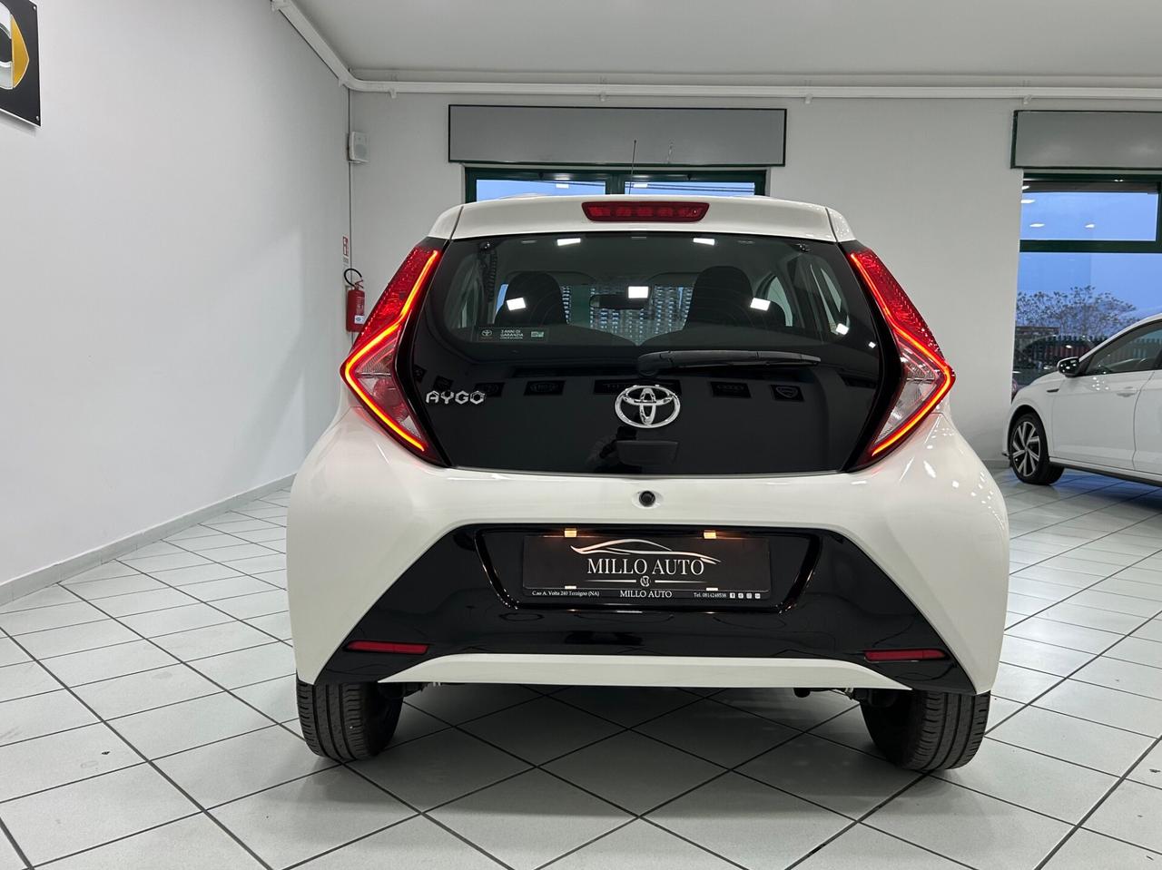 Toyota Aygo 1.0 VVT-i 72 CV 5 porte x-cool