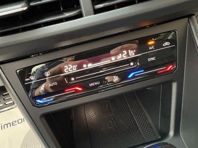 VOLKSWAGEN Taigo 1.0 TSI 116 CV DSG R-Line TETTO APR/PAN