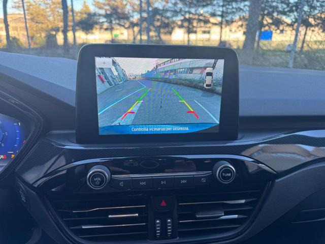 FORD Kuga 2.0 EcoBlue 120 CV Aut. ST-Line NAVI+RETR.