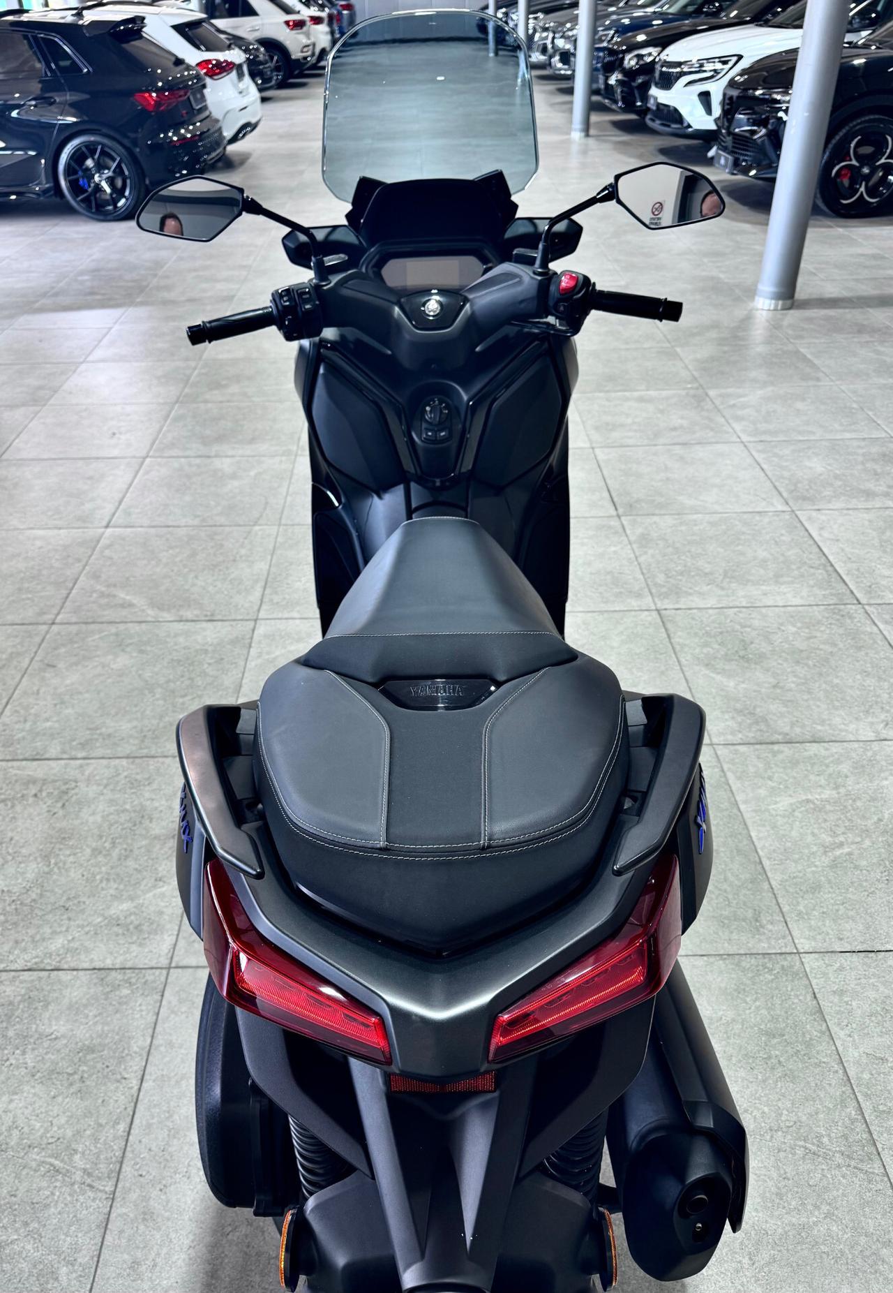 Yamaha X-Max 300 Icon Black