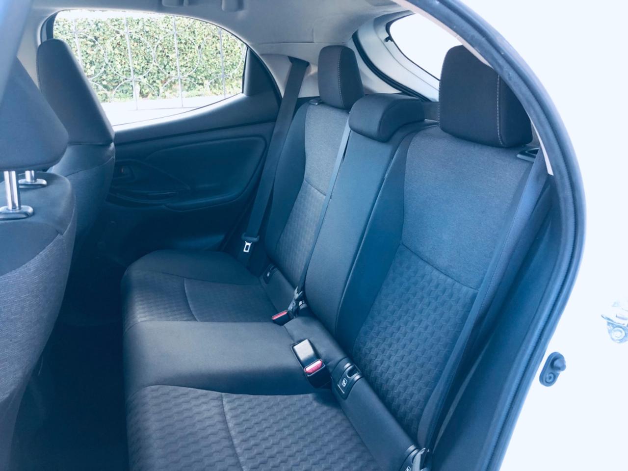 Toyota Yaris 1.0 5 porte Active