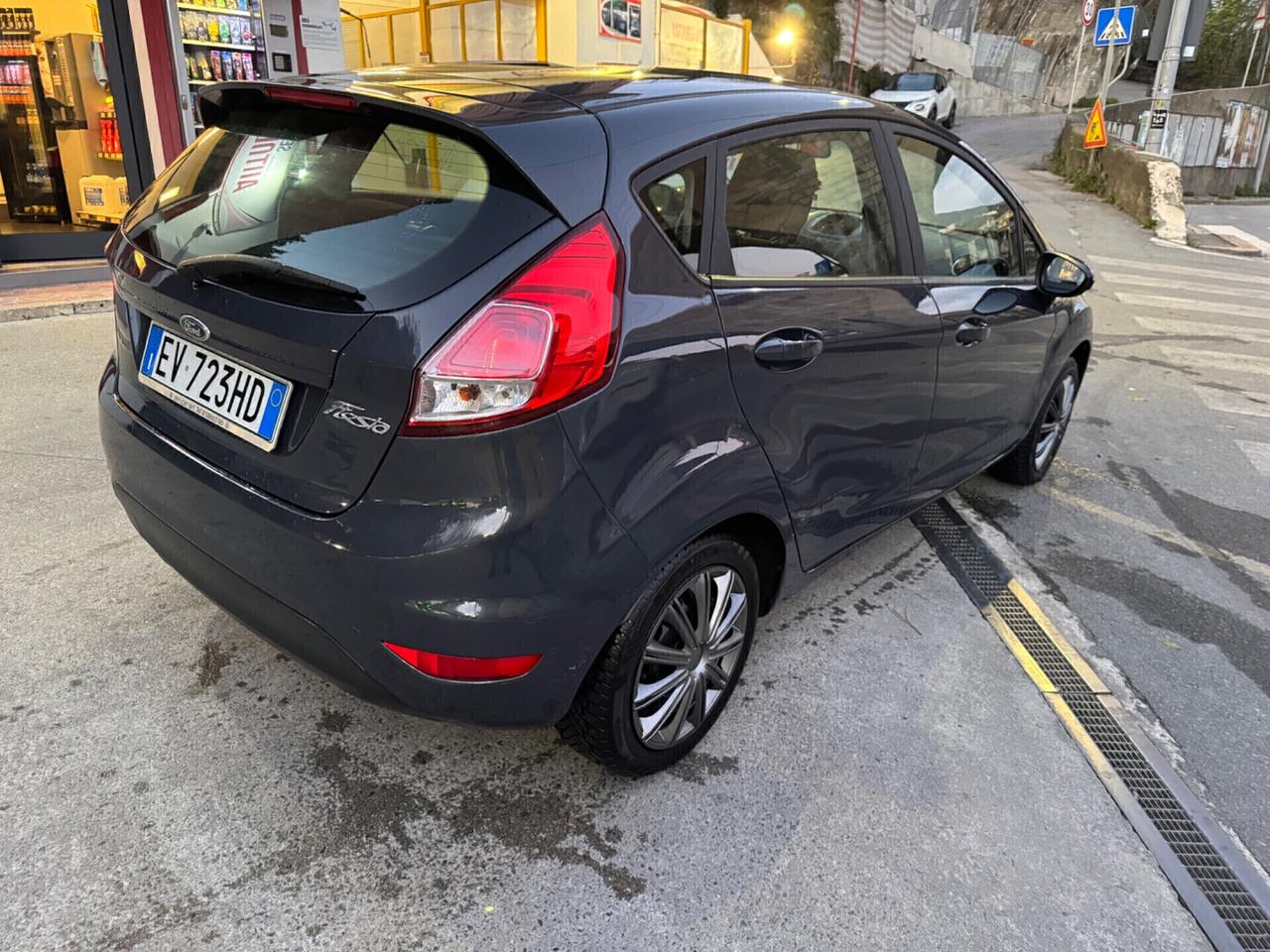 FORD FIESTA 1.0 NEOPATENTATI KM 86 MILA !!