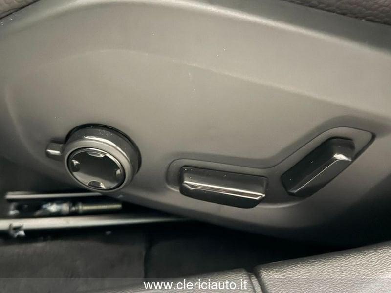 Volvo V60 Cross Country B5 AWD automatico Plus