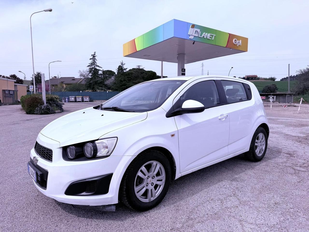 Chevrolet Aveo 1.2 86CV 5 porte Ok neopatentati