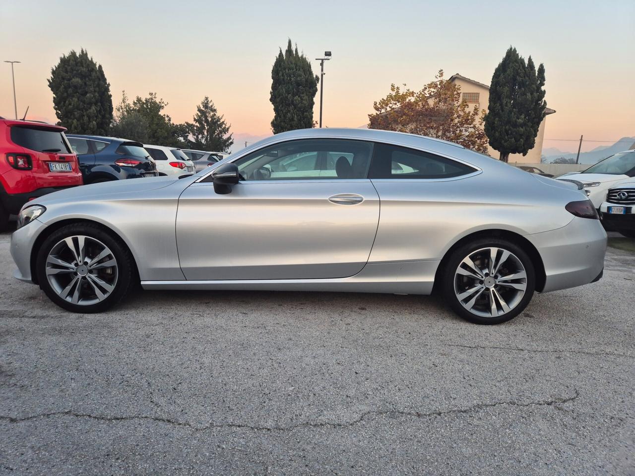 Mercedes-benz C 220 d 4 MATIC Coupé Sport