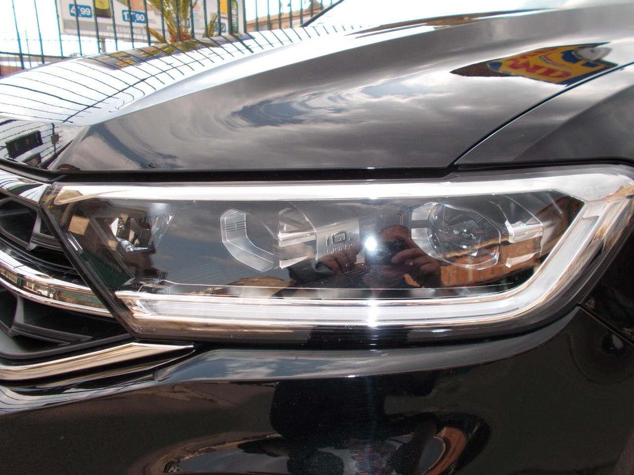 Volkswagen T-Roc 2.0 TDI SCR Style virtual-cockpit