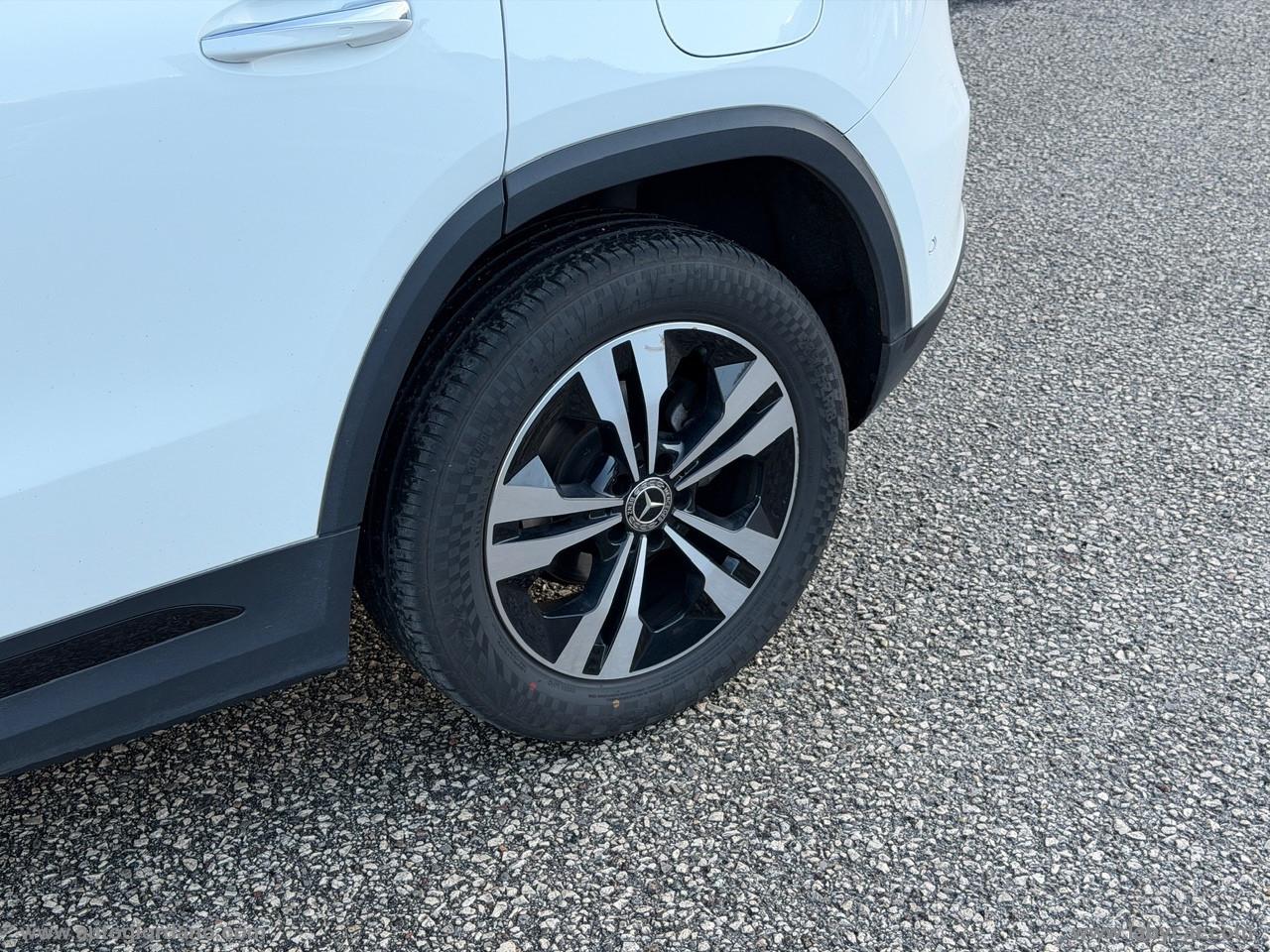 MERCEDES-BENZ GLA 200 d Automatic 4Matic Sport Plus GANCIO TRAINO VERTICALE MERCEDES