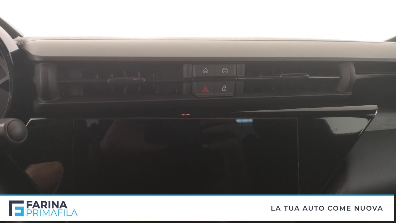 ALFA ROMEO Junior Ibrida My25 Ibrida 1.2145cv Hybrid Edct6