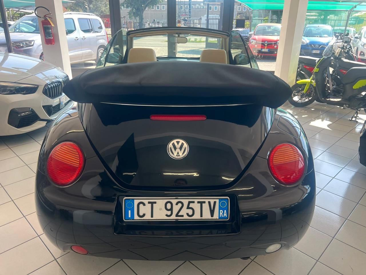 Volkswagen New Beetle 1.6 Cabrio