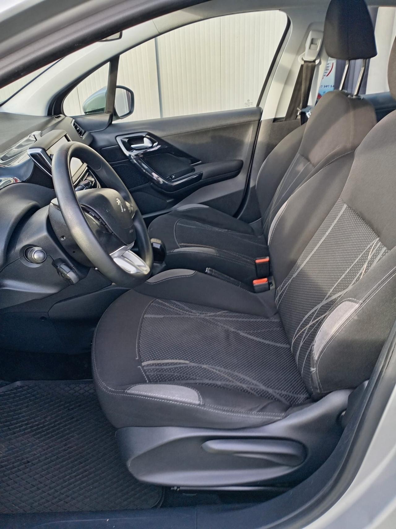 Peugeot 208 DIESEL 1.4 HDi 5 porte UTILITARIA