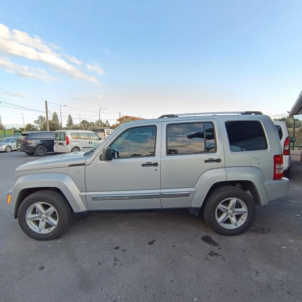 Jeep Cherokee 2.8 CRD DPF Limited Auto