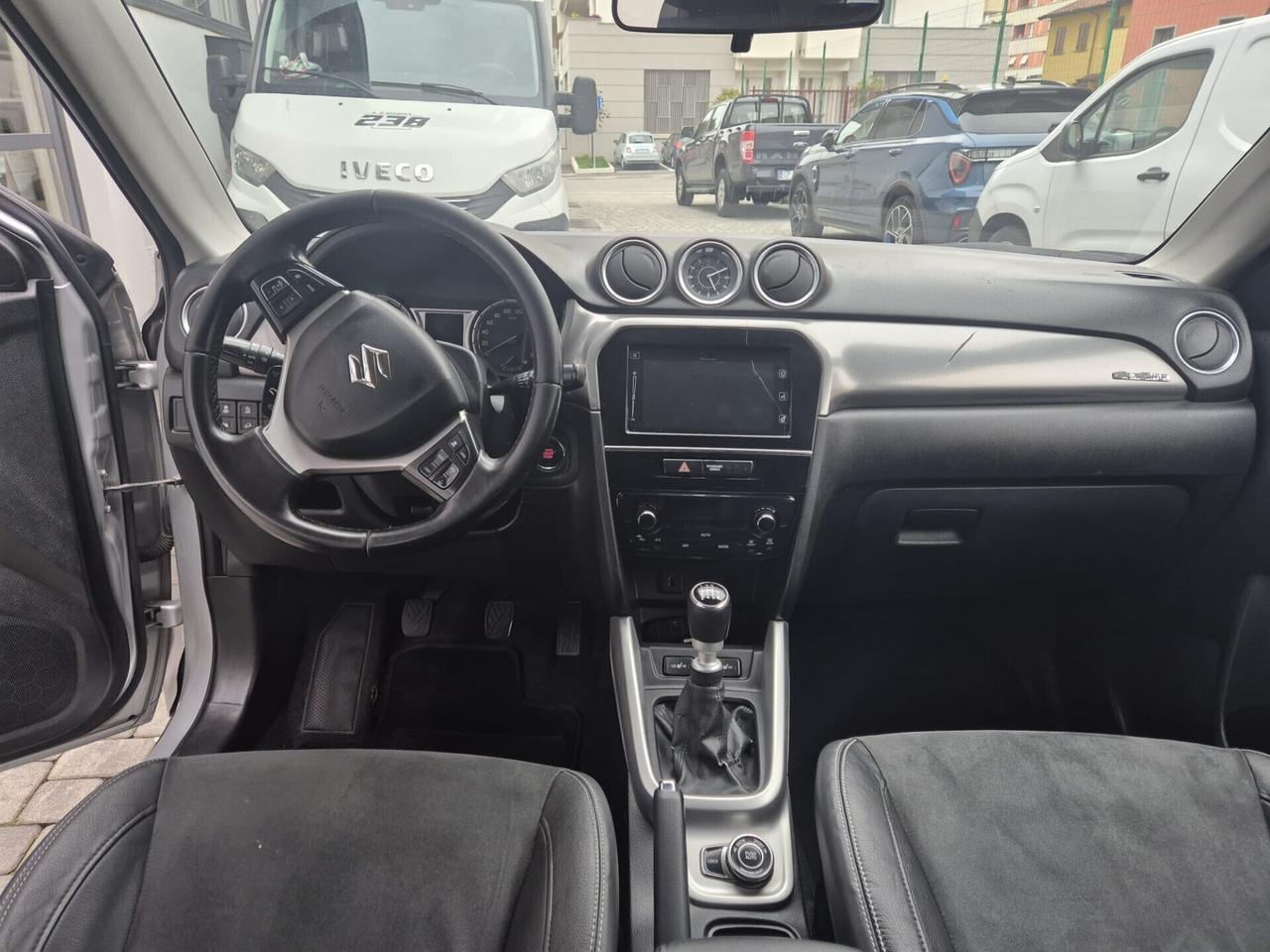 Suzuki Vitara 1.6 DDiS 4WD AllGrip V-Top SOLO PER
