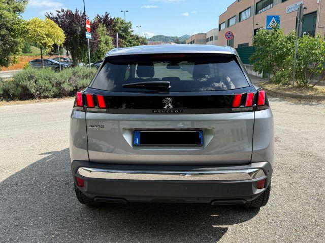 PEUGEOT 3008 BlueHDi 130 S&S EAT8 Allure