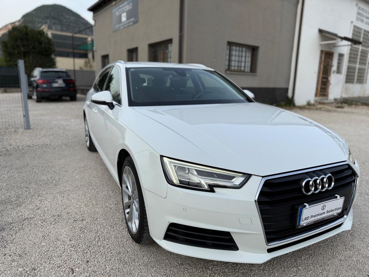 Audi A4 Avant 35 2.0 tdi Business 150cv s-tronic my16