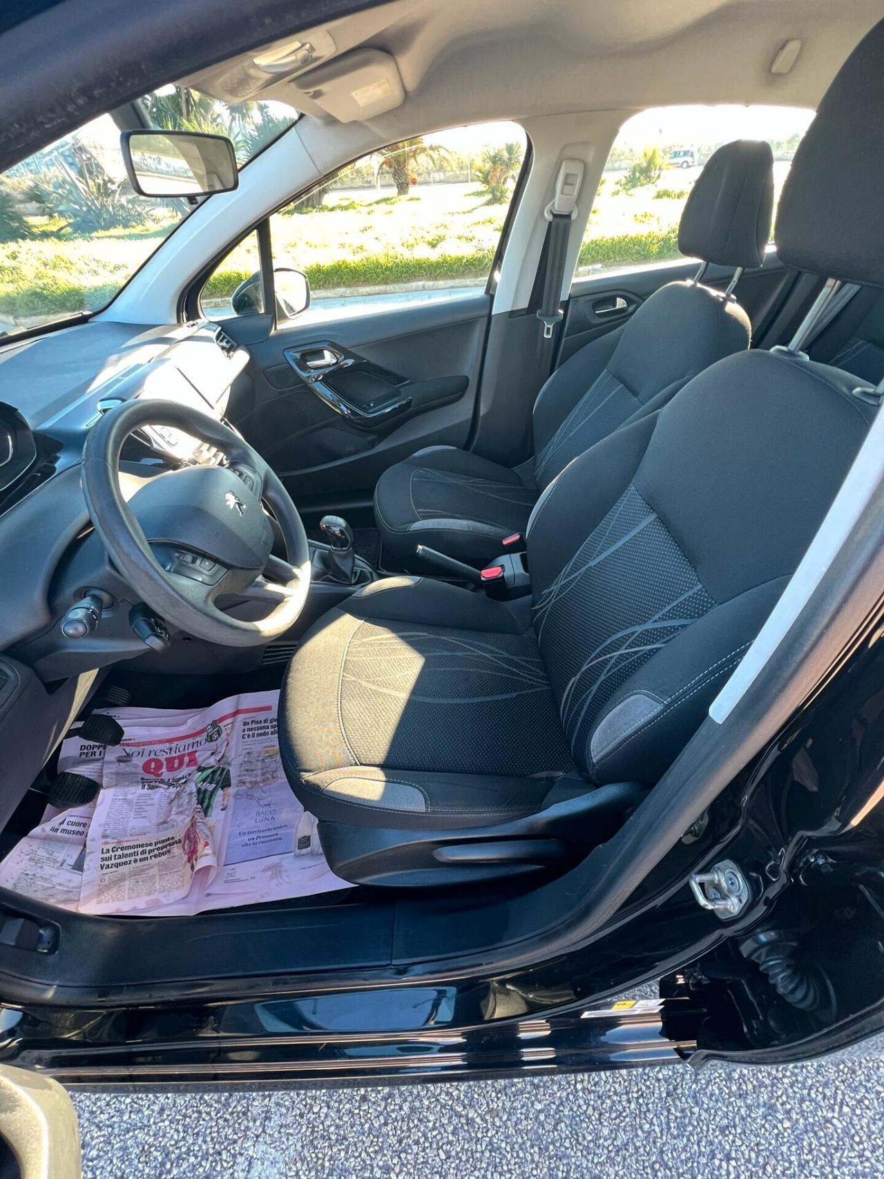 Peugeot 208 1.4 HDi 68 CV 5 porte Allure - 2014