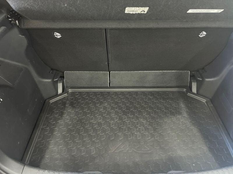 Toyota Yaris Yaris 1.5h Lounge