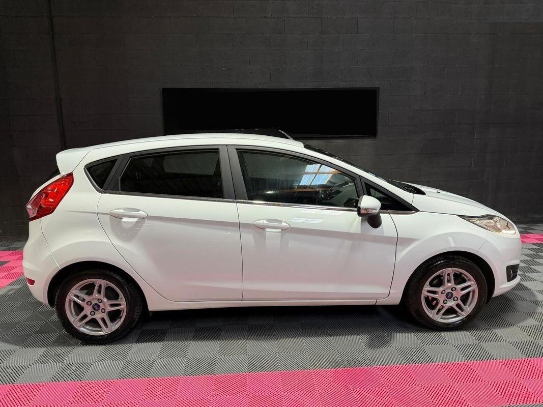 Ford Fiesta 1.5 TDCi 75CV 5 porte Titanium