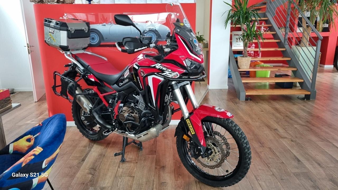 Honda CRF 1100 Honda CRF 1100 . africa twin DCT Cambio Autom.