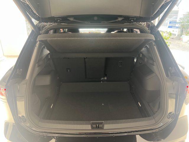 VOLKSWAGEN Tiguan 2.0 TDI 150 CV DSG R-Line Plus da ?519,00 mensili