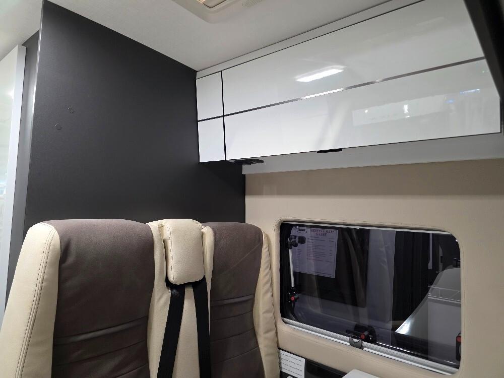 CAMPER MCLOUIS VAN 1 NEXT