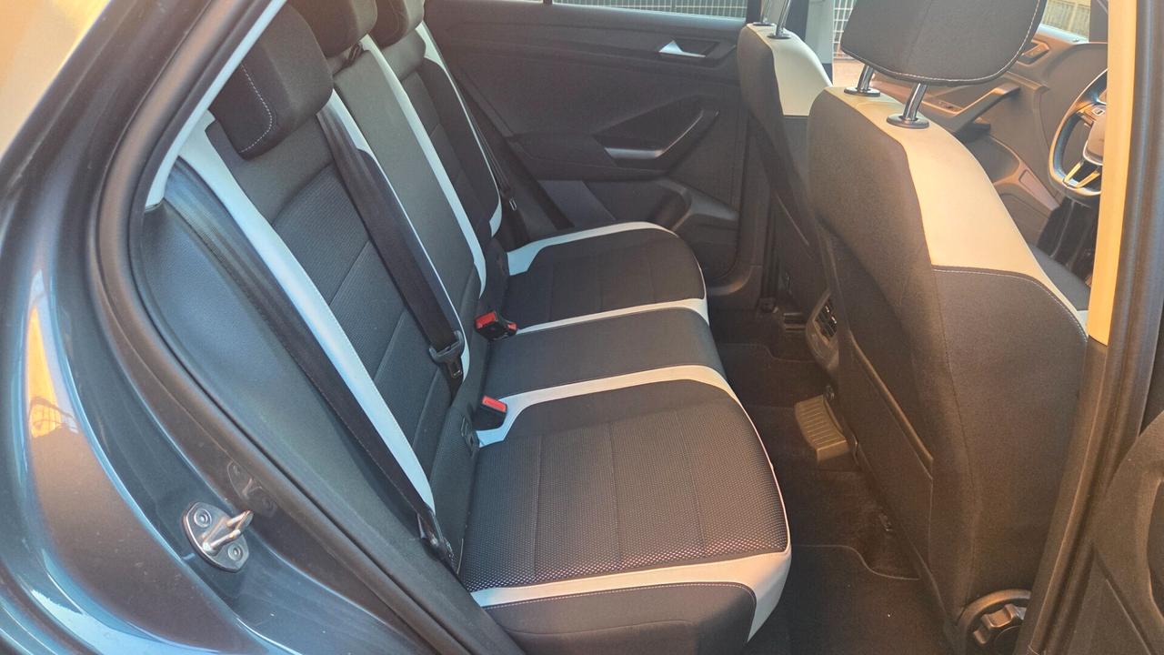 Volkswagen T-Roc 2.0 TDI SCR 4MOTION Advanced BlueMotion Technology