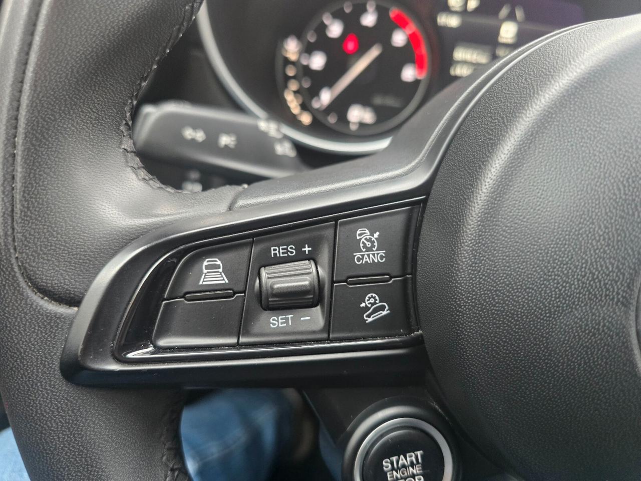 Alfa Romeo Stelvio 2.2 Turbodiesel 160 CV AT8 RWD Business