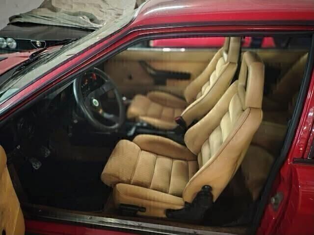 Alfa Romeo Alfetta 2500 V6