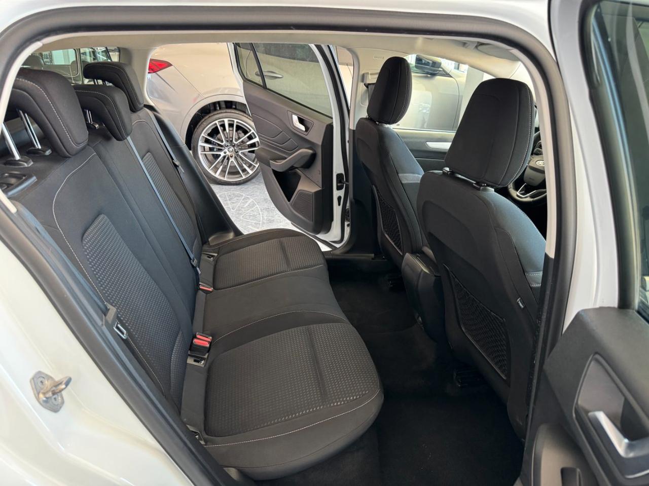 Ford Focus Station Wagon SW 1.5 Tdci 120cv N1 Autocarro 5 Posti Full