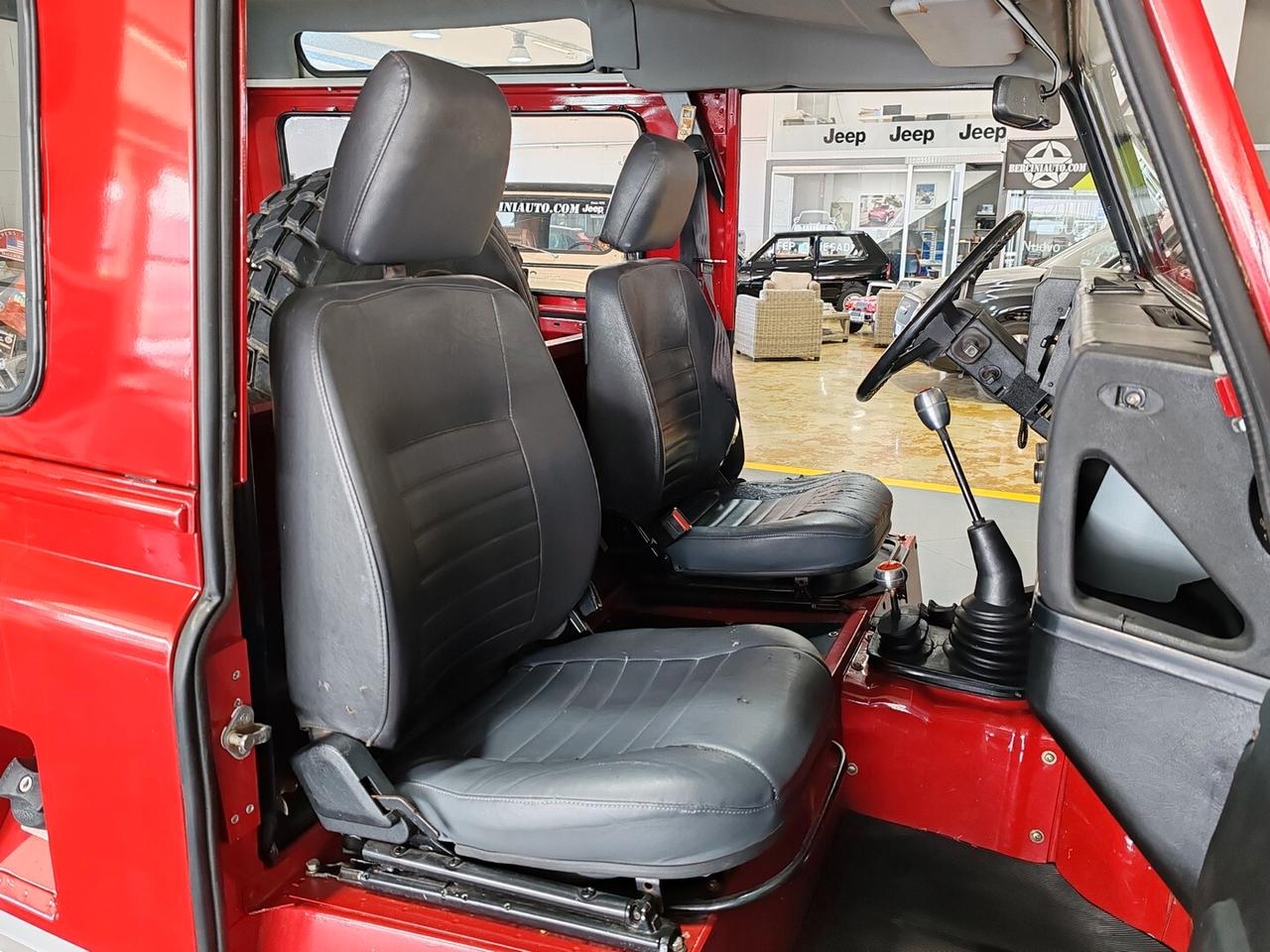 Land Rover Defender 90 turbodiesel Station Wagon County