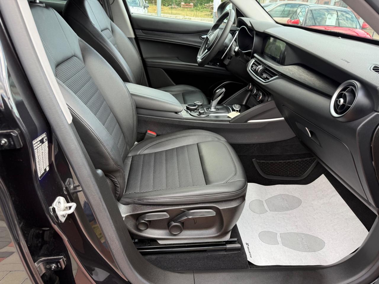 Alfa Romeo Stelvio 2.2 Turbodiesel 210 CV AT8 Q4 Executive