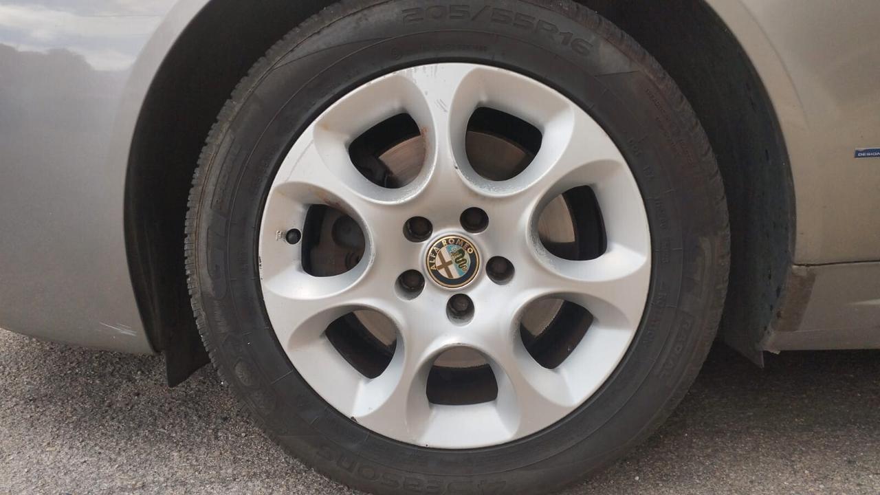 Alfa Romeo 159 1.9 JTDm 16V Distinctive