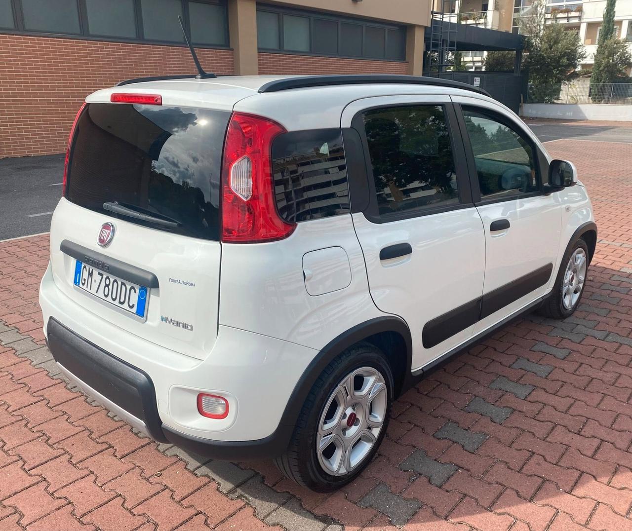 FIAT PANDA HYBRID 1.0cc IDONEA OK NEO PATENTATI