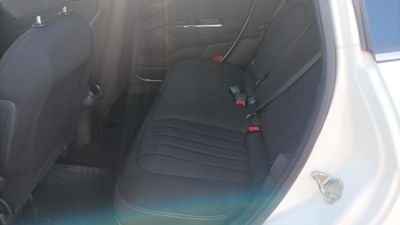 Lancia Delta 1.6 MJT DPF 105 CV Silver