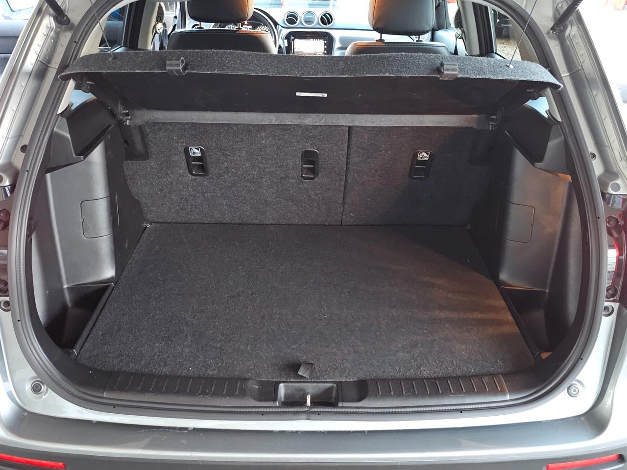 Suzuki Vitara 1.4 Hybrid Top