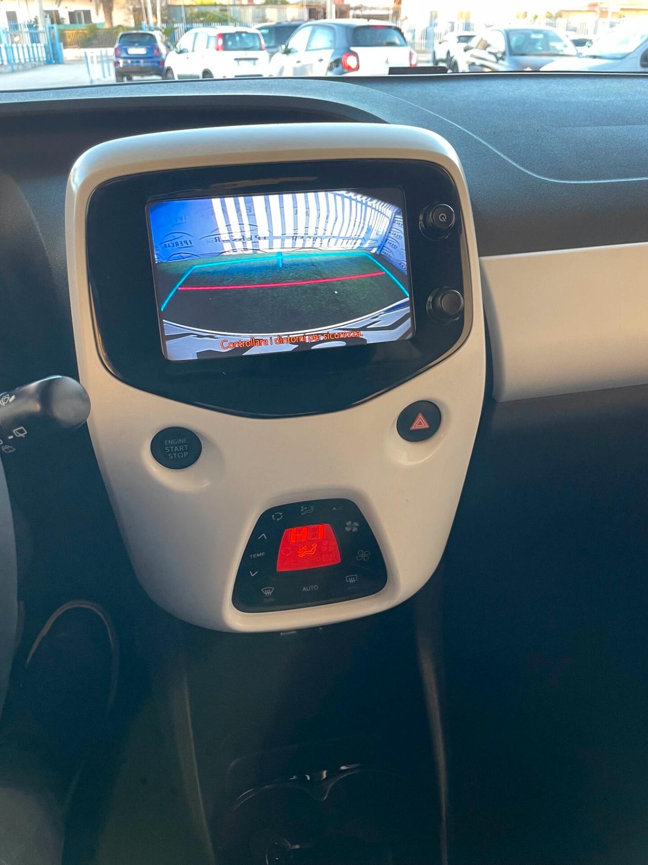 Peugeot 108 VTi 68 5 porte Roland Garros TOP!