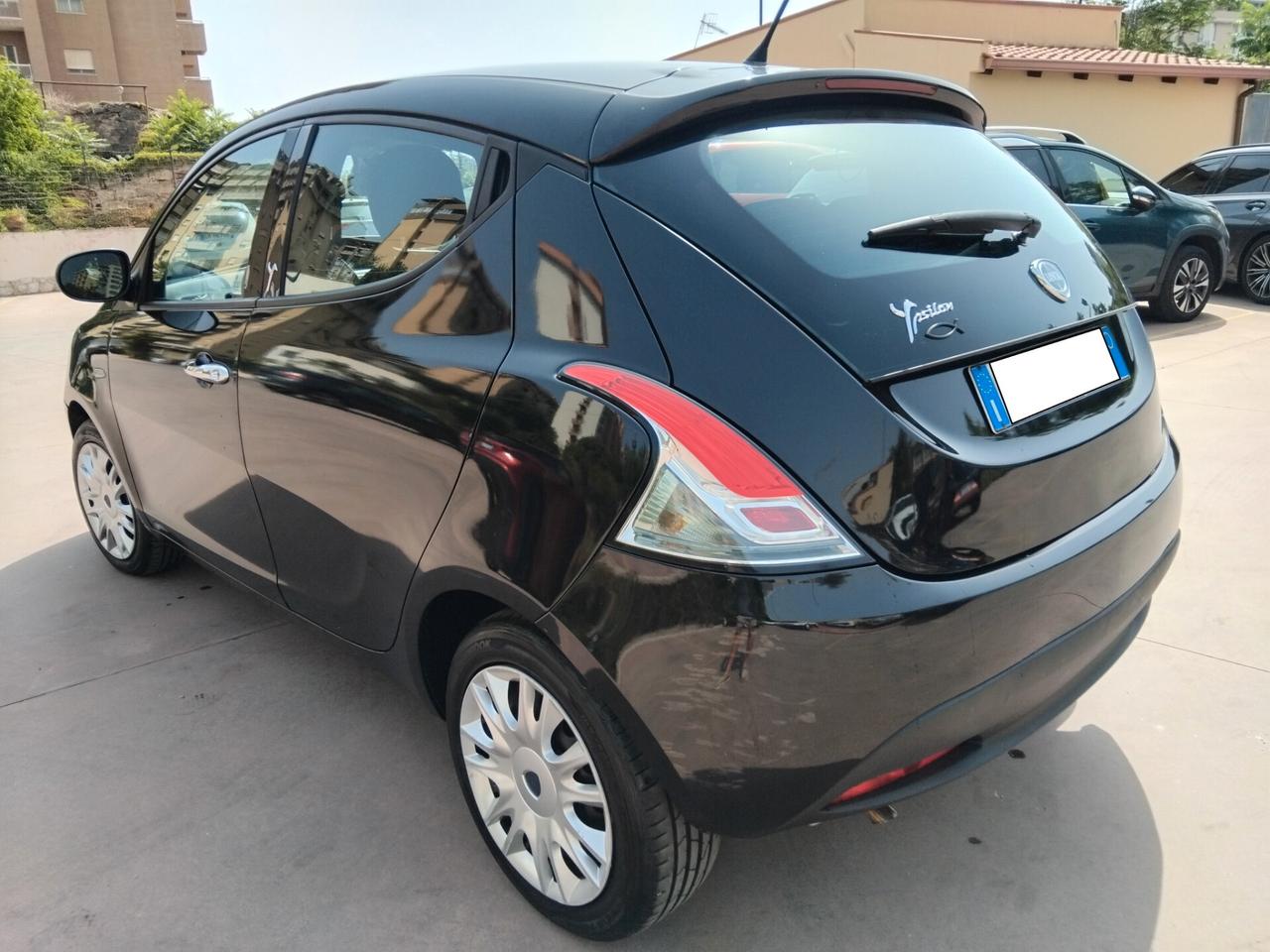 LANCIA YPSLON 1.2 GOLD 69CV GARANZIA 12 MESI