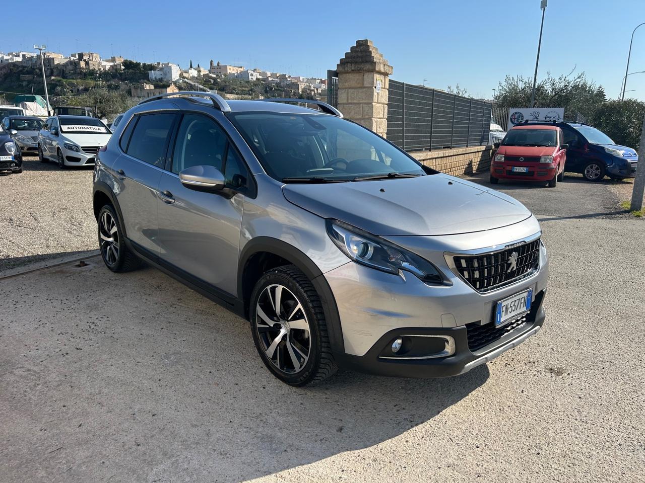 Peugeot 2008 BlueHDi 100 S&S Black Matt