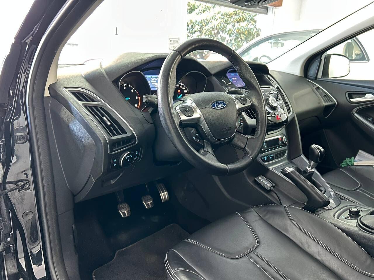 Ford Focus ST PACK - TETTO APRIBILE